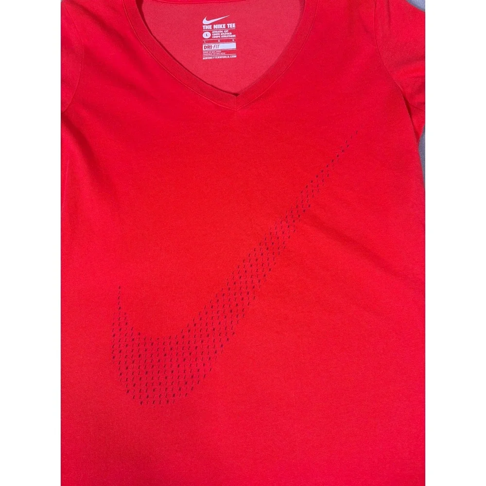 Nike Womens Dri-FIT V-Neck Graphic‎ T-Shirt Red Athletic Cut Large 805745-696